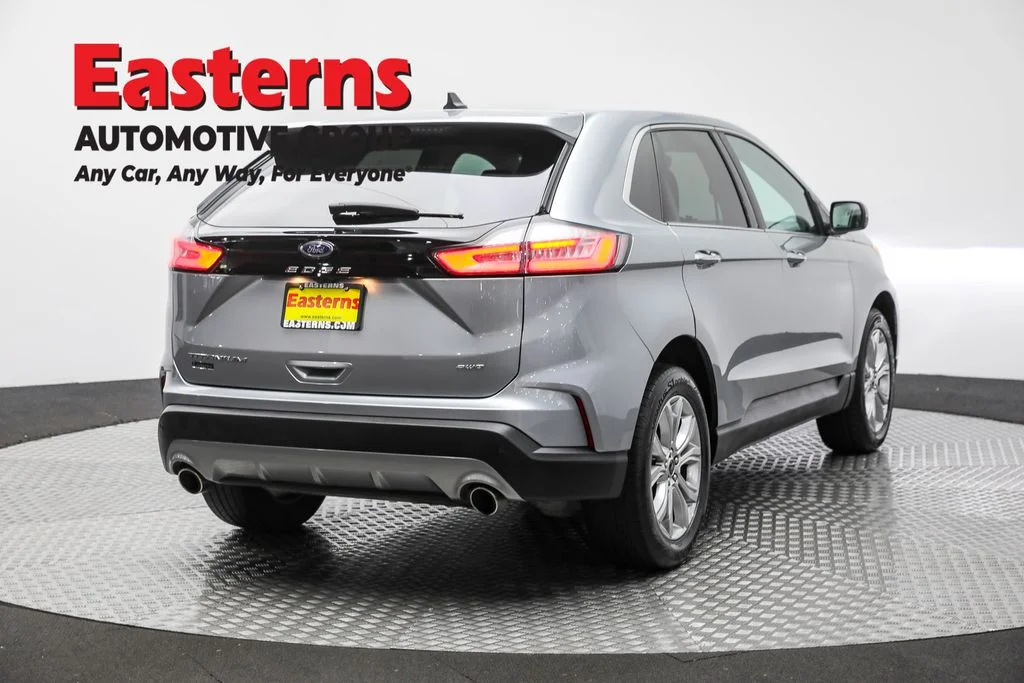 Used 2024 Silver Ford Titanium image 5