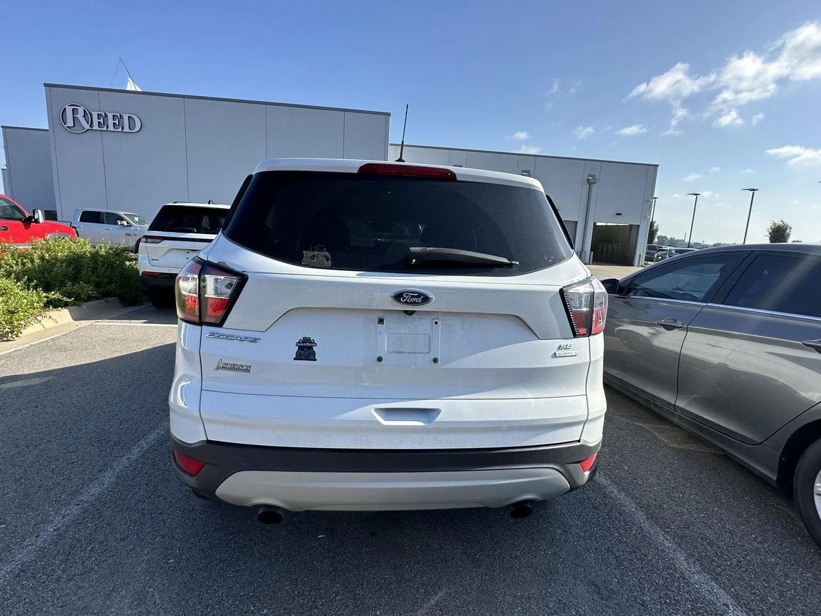 Used 2017 Oxford White Ford SE image 3