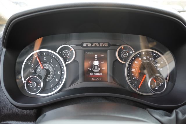 Used 2025 Diamond Black Crystal Pearlcoat Ram Big Horn image 34