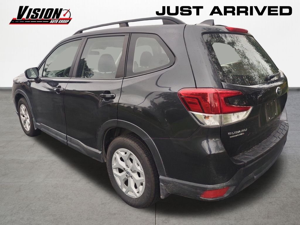 Used 2019 Gray Subaru Base image 3