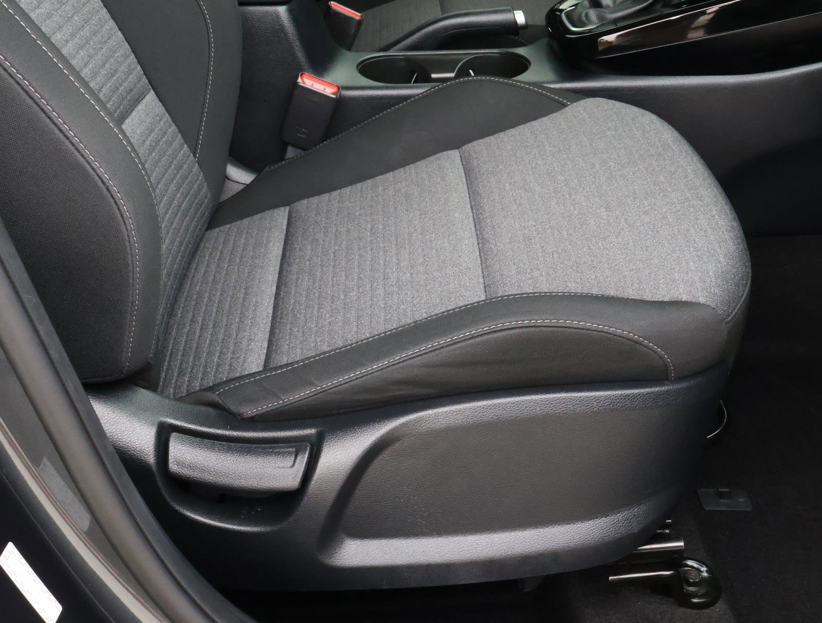 Used 2022 Gravity Gray Kia GT-Line image 18