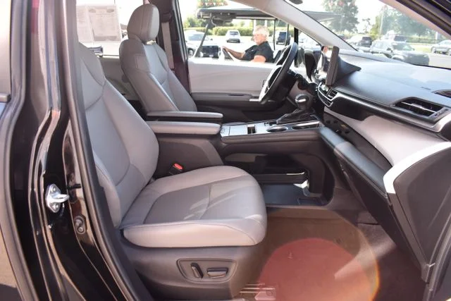 Used 2025 Black Toyota XLE image 23
