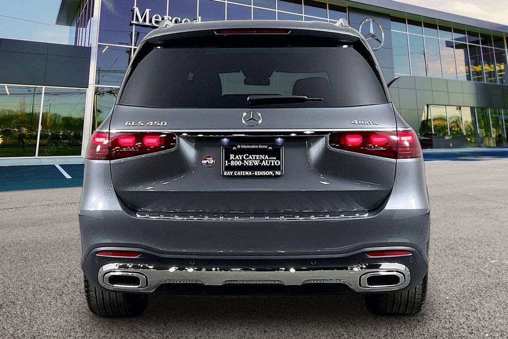 Used 2026 Black Mercedes-Benz GLS 450 image 4