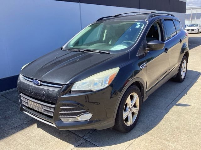 Used 2014 Ford Escape SE with VIN 1FMCU0GXXEUB96643 for sale in Sheffield, OH