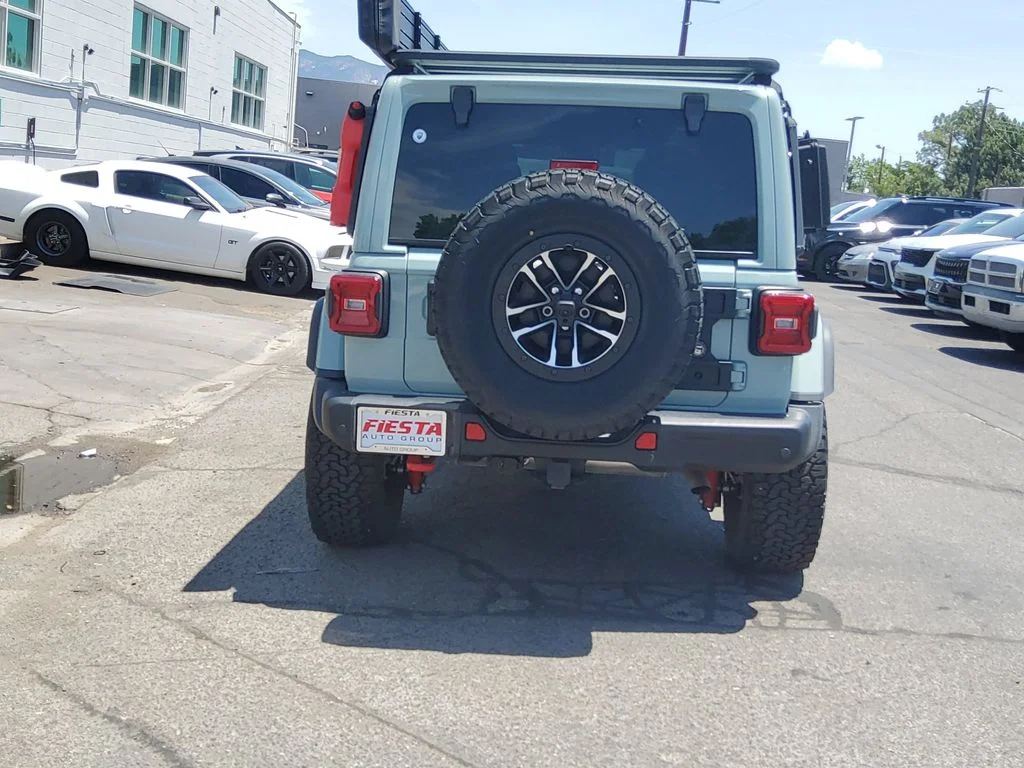 Used 2024 Gray Jeep Rubicon X image 5