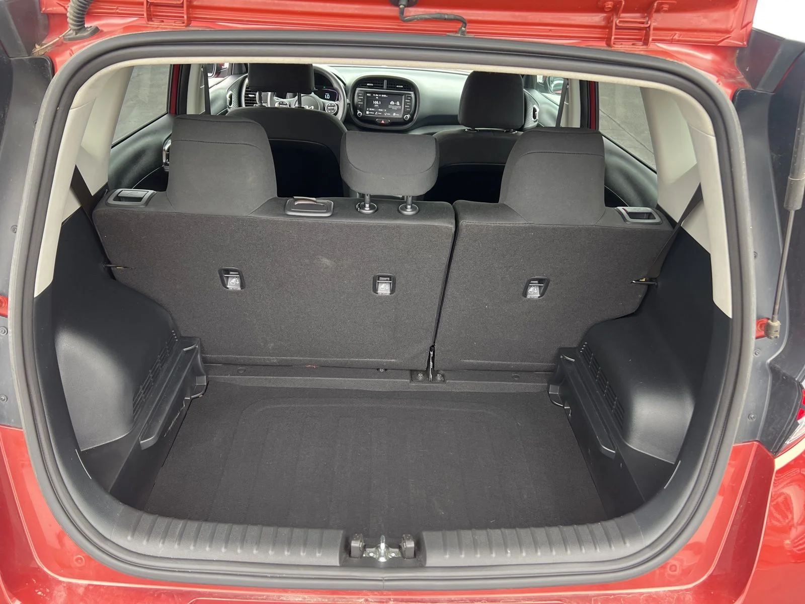 Used 2023 Mars Orange Kia LX image 23