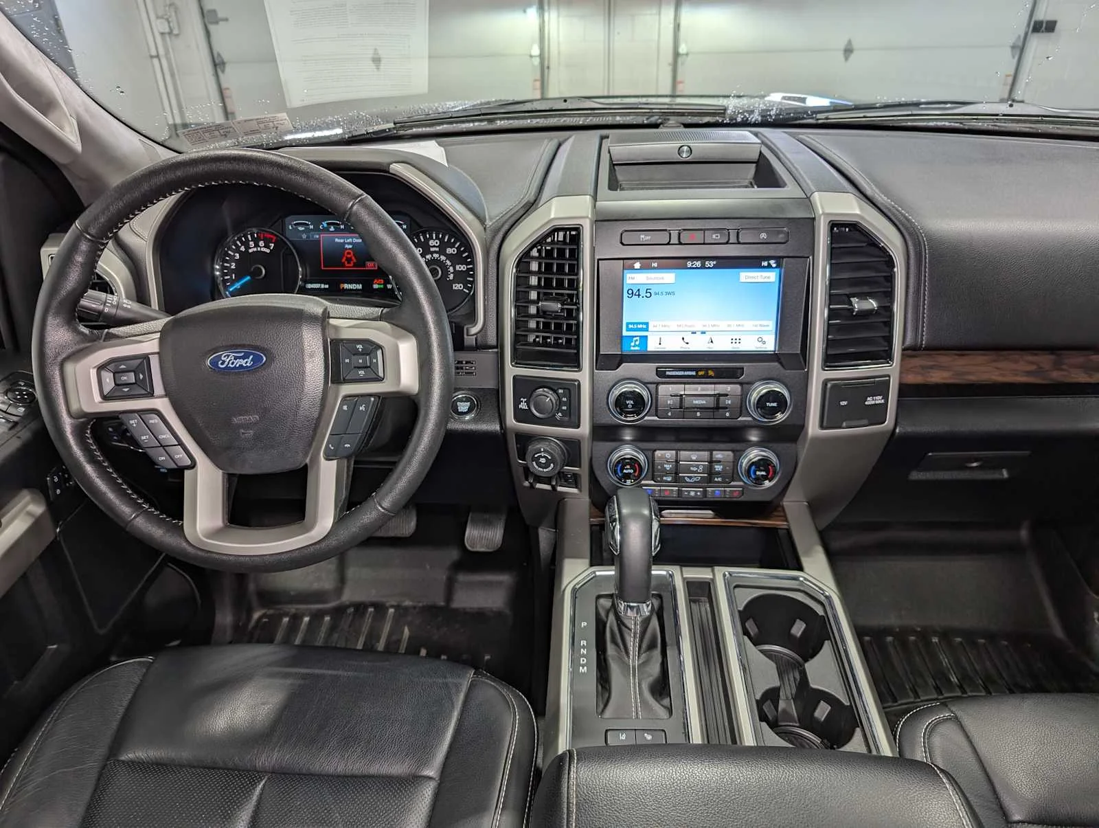 Used 2019 Magma Red Metallic Ford LARIAT image 18