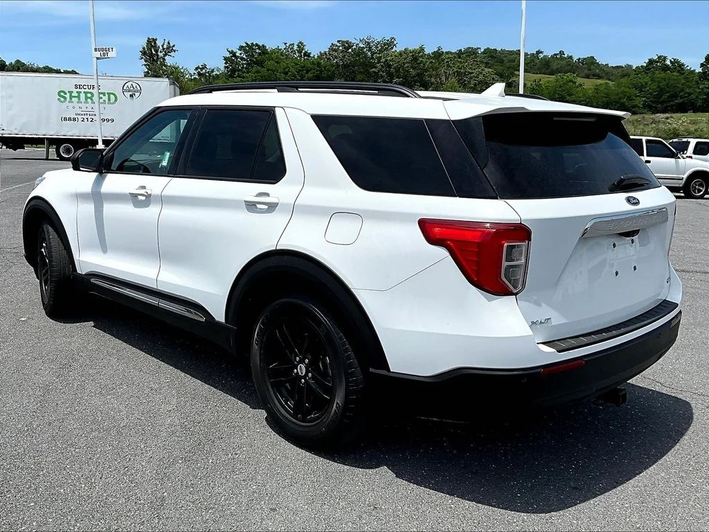 Used 2020 White Ford XLT image 6