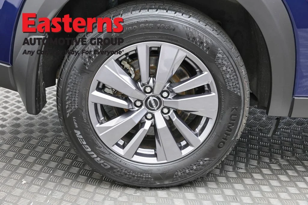 Used 2023 Blue Nissan SV image 33