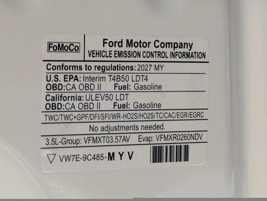 New 2027 Star White Metallic Tri-Coat Ford MAX Platinum image 31