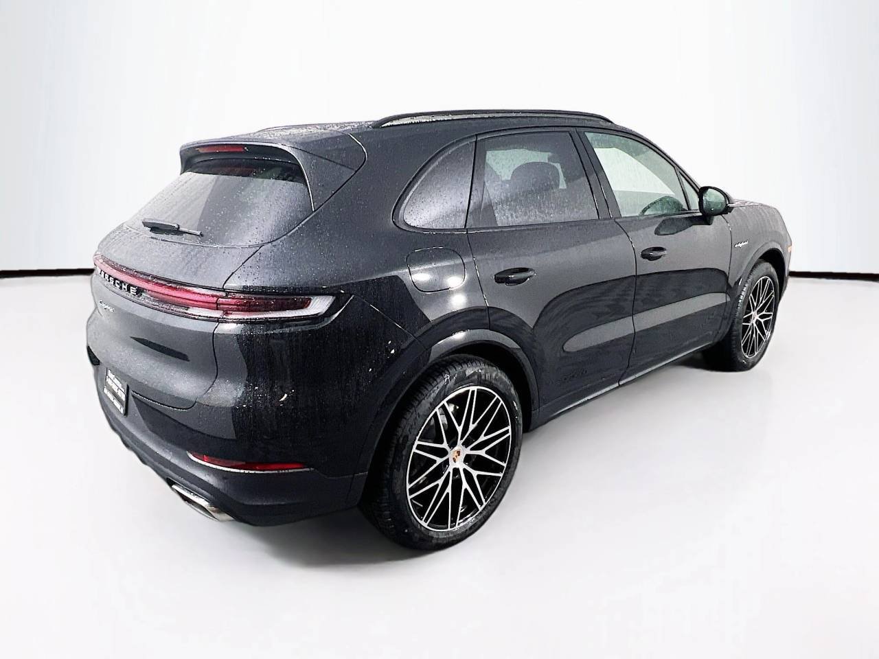 New 2026 Chromite Black Metallic Porsche E-Hybrid image 9