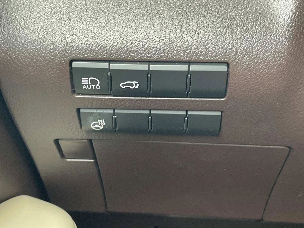 Used 2019 Beige Lexus 350 image 28