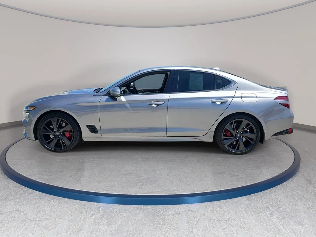 Used 2023 Silver Genesis 3.3T image 9