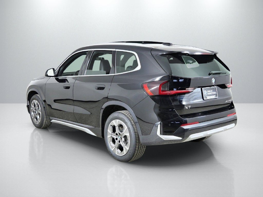 Used 2026 Jet Black BMW xDrive28i image 15
