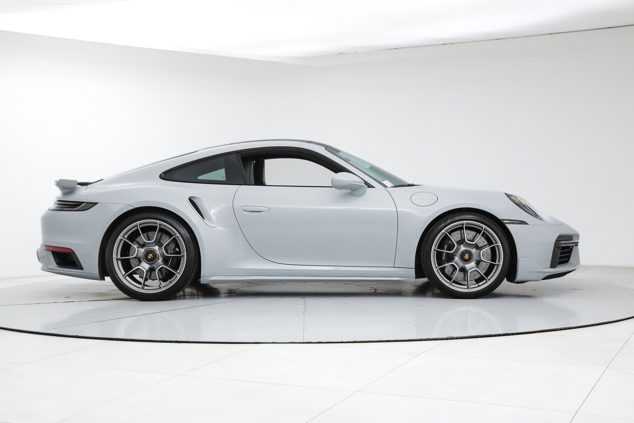 Used 2024 Silver Porsche Turbo Coupe image 6