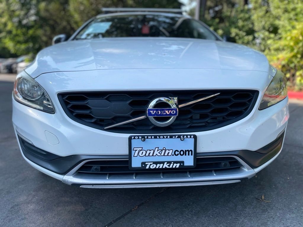Used 2015 Crystal White Pearl Volvo T5 image 8