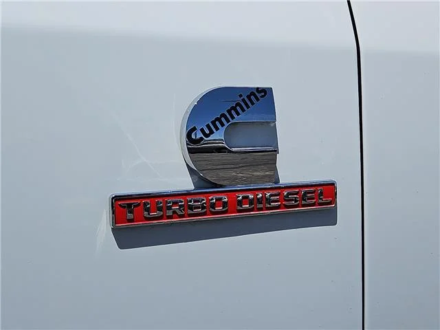 Used 2024 Bright White Clearcoat RAM Big Horn 4x4 Crew Cab 6.3 ft. box 149 in. WB image 6