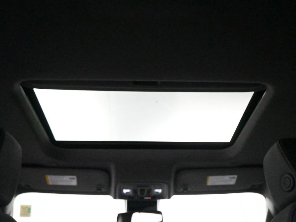 New 2026 Onyx Black GMC SLT image 21