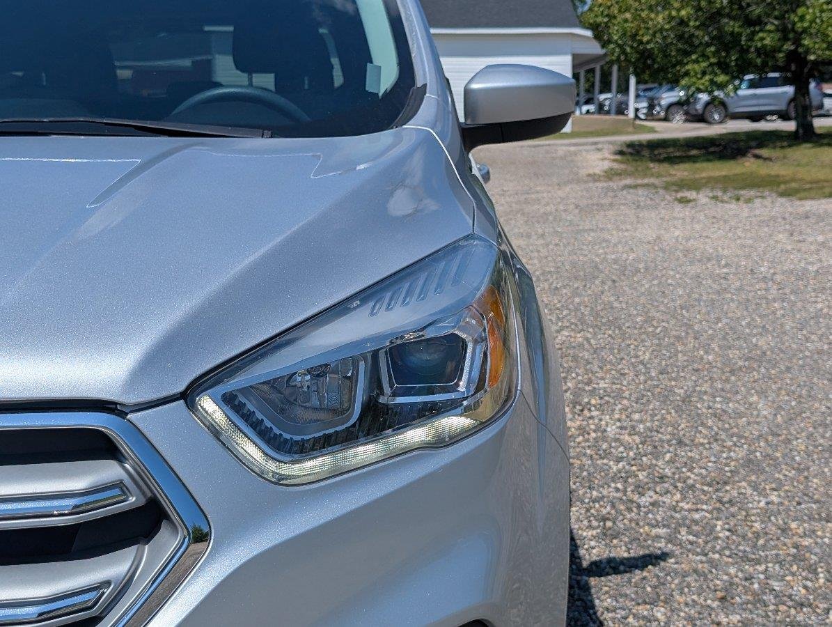 Used 2017 Ingot Silver Ford SE image 11