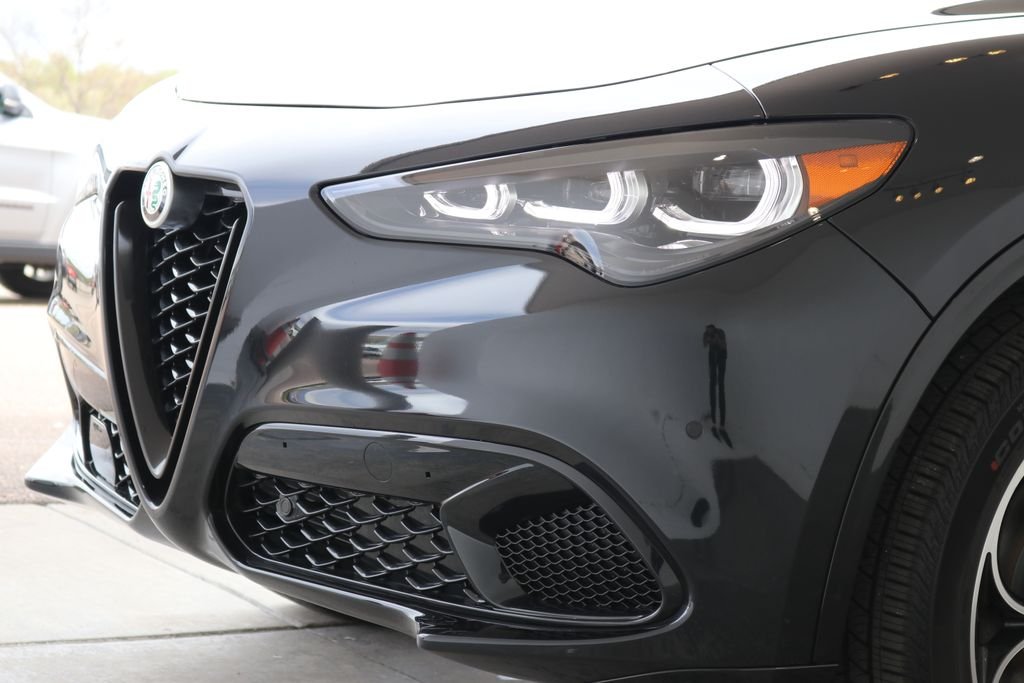 2025 Alfa Romeo Stelvio Base - Photo 11