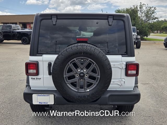 New 2026 Bright White Clearcoat Jeep Sport RHD image 8