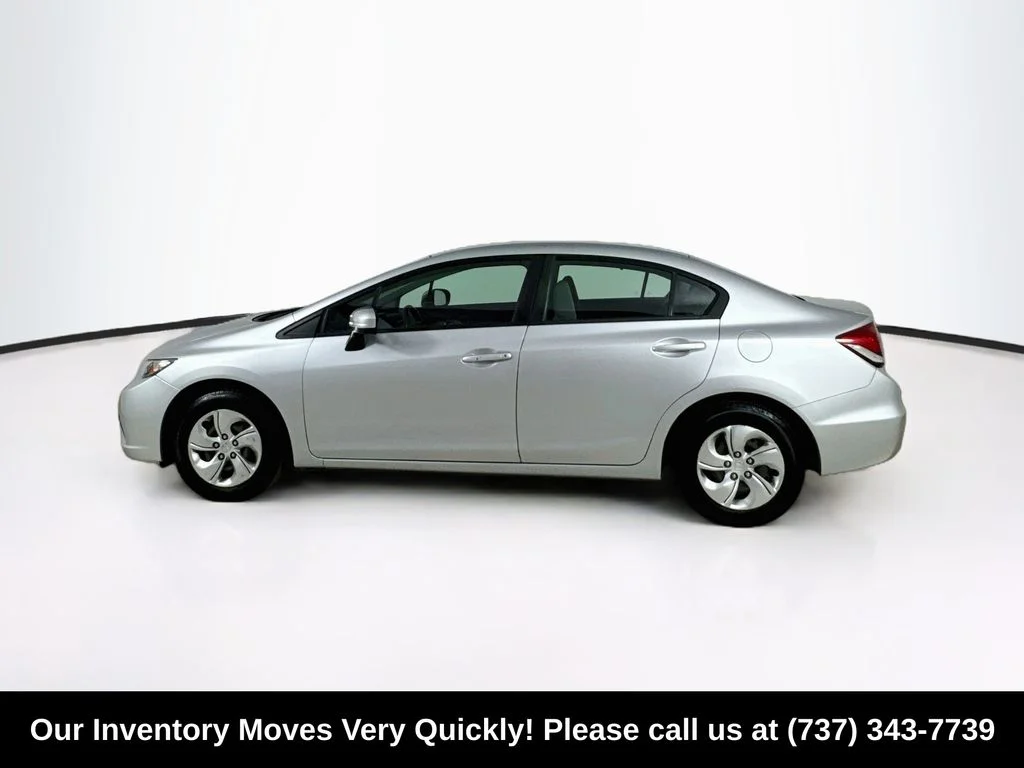 Used 2014 Alabaster Silver Metallic Honda LX image 4