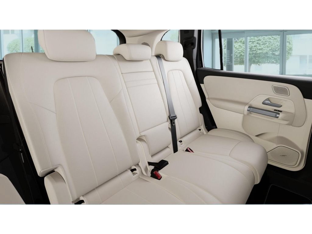 New 2026 Night Black Mercedes-Benz GLB 250 image 46