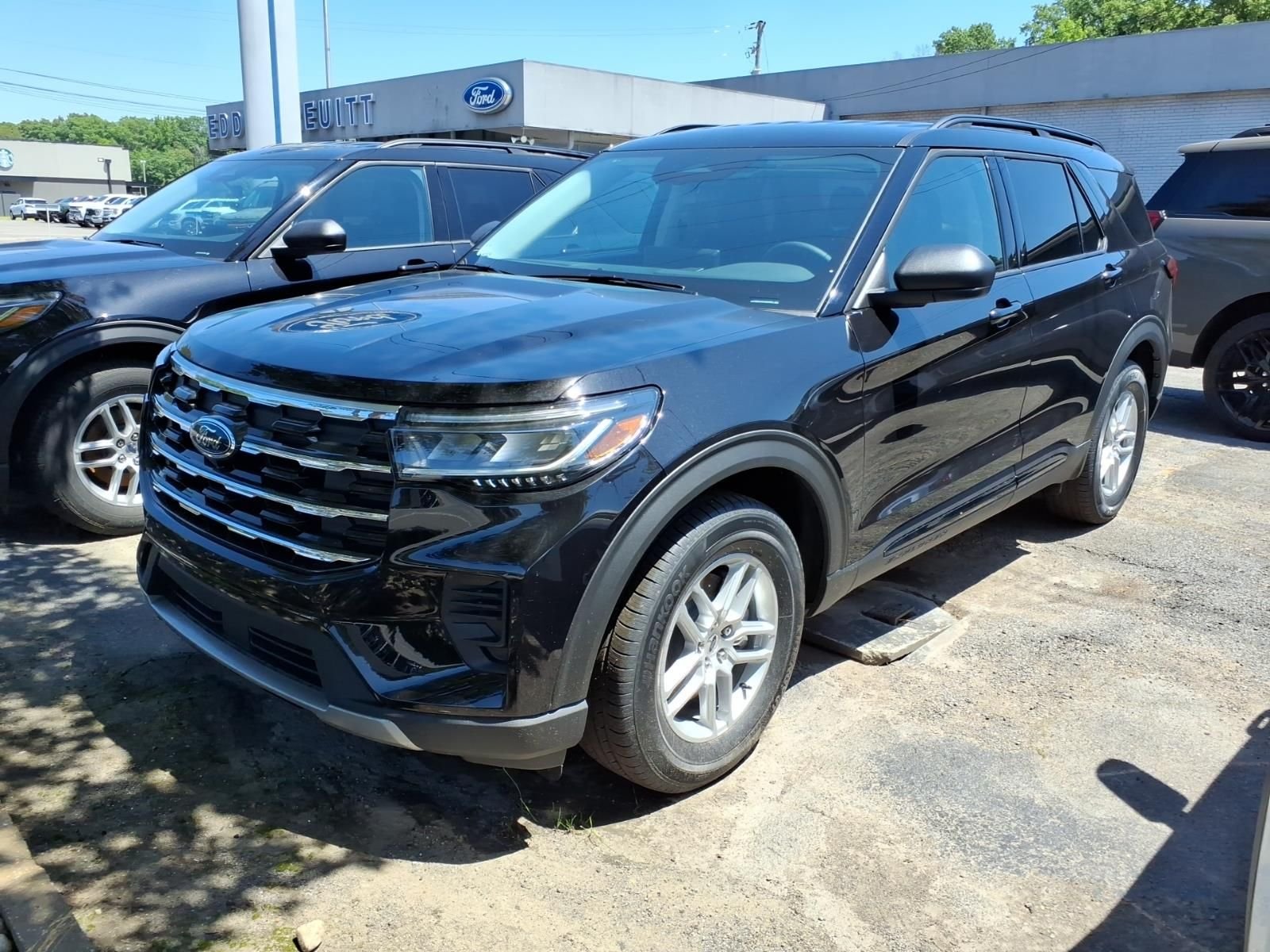 New 2026 Agate Black Metallic Ford Active image 1