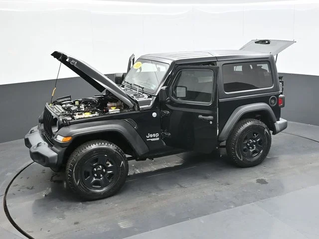 Used 2021 Black Jeep Sport image 28