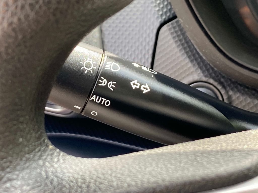 Used 2021 Green Subaru Base image 18