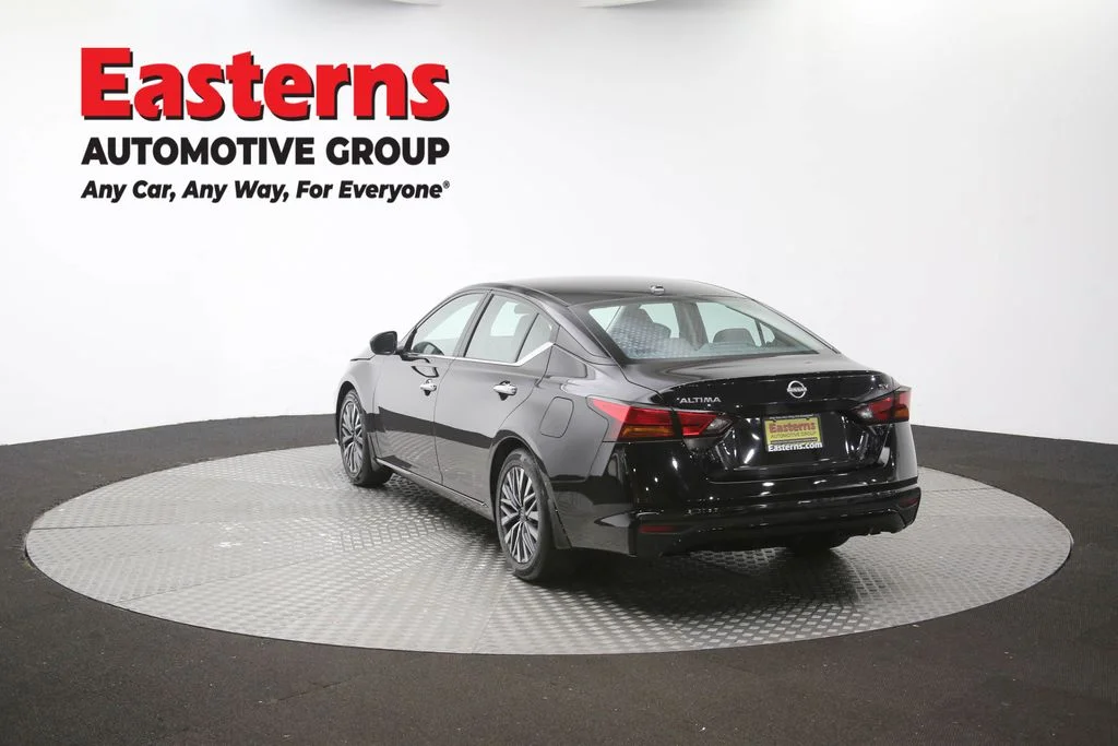 Used 2024 Black Nissan 2.5 SV image 66