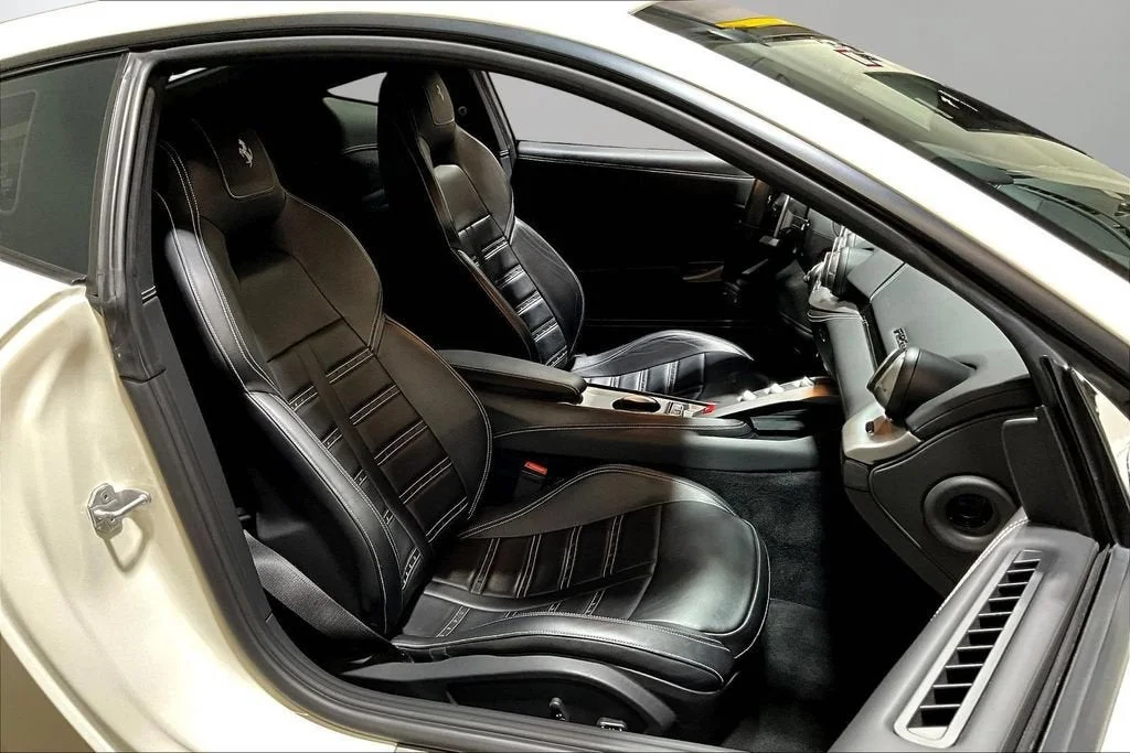 Used 2016 Bianco Avus Ferrari Berlinetta image 22
