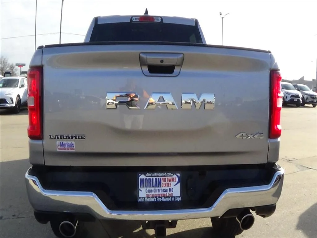 Certified Used 2025 Billet Silver Metallic Clear Coat (psc) RAM Laramie image 8