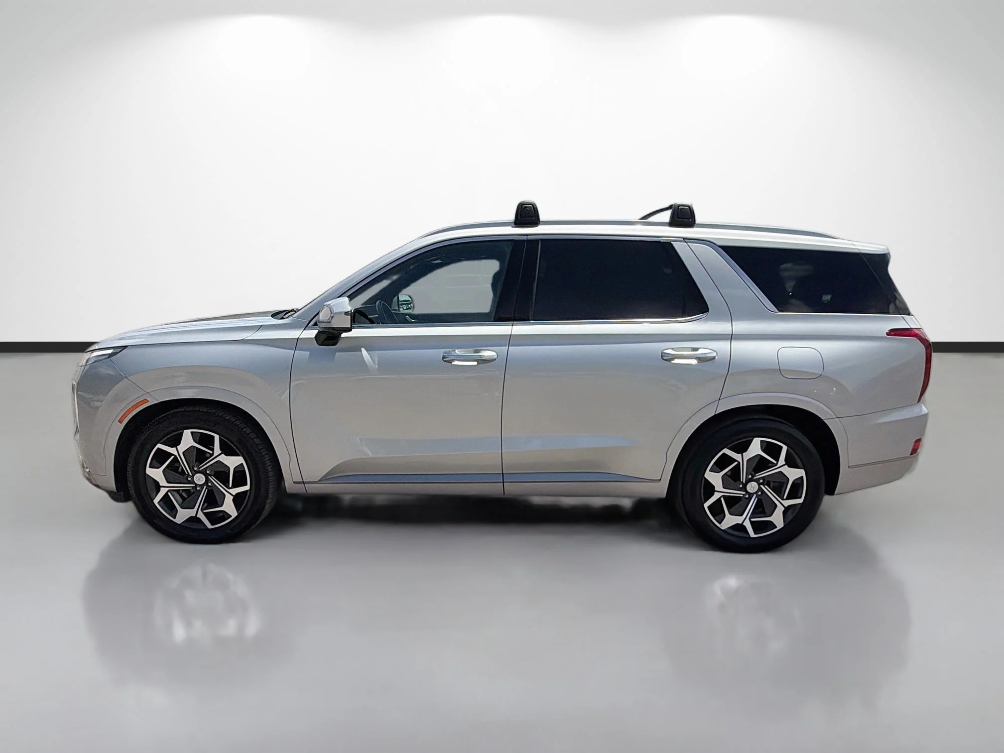 Used 2022 Typhoon Silver Hyundai Calligraphy image 6