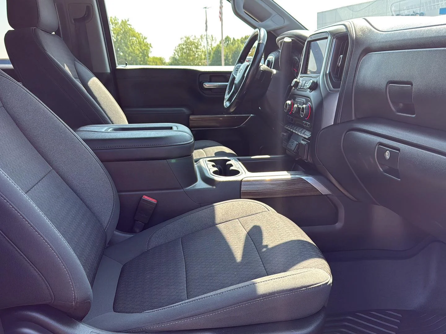 Used 2021 Silver Ice Metallic Chevrolet LT Trail Boss image 12
