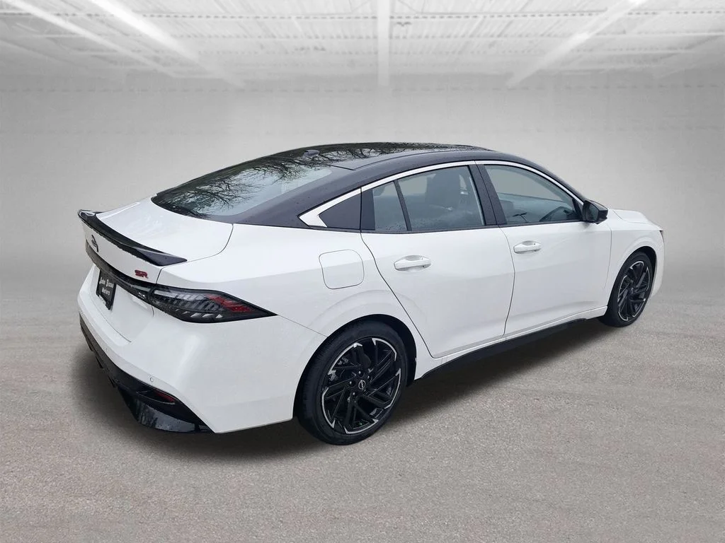 New 2026 White Nissan SR image 5