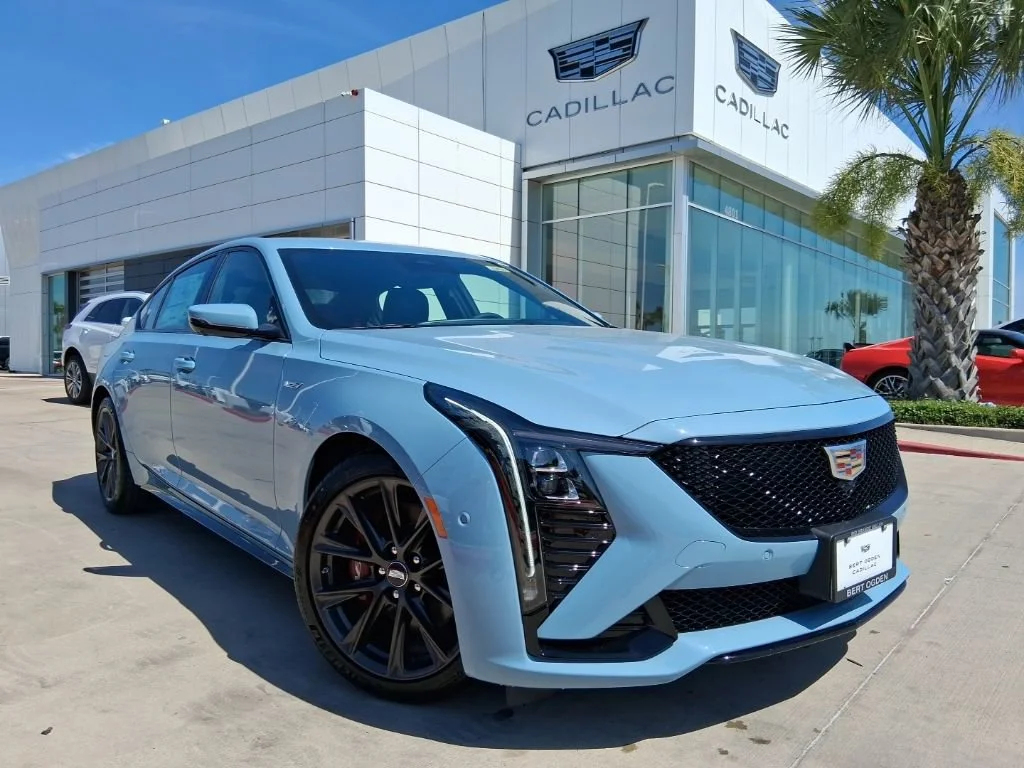 2026 Cadillac CT5 V-Series's photo