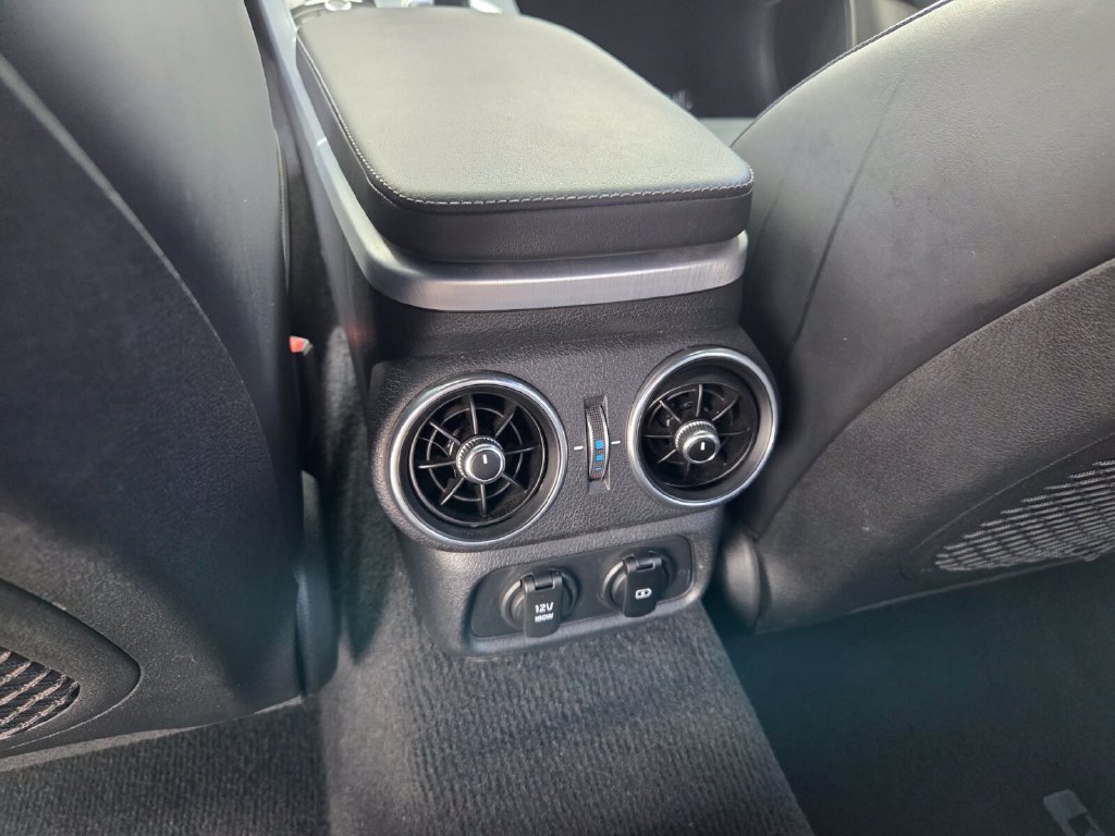 2022 Kia Stinger GT2 - Photo 8