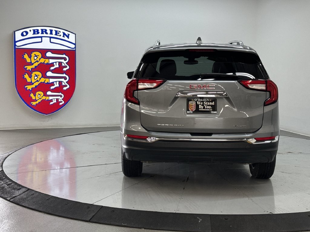 Used 2023 Sterling Metallic GMC SLT image 11