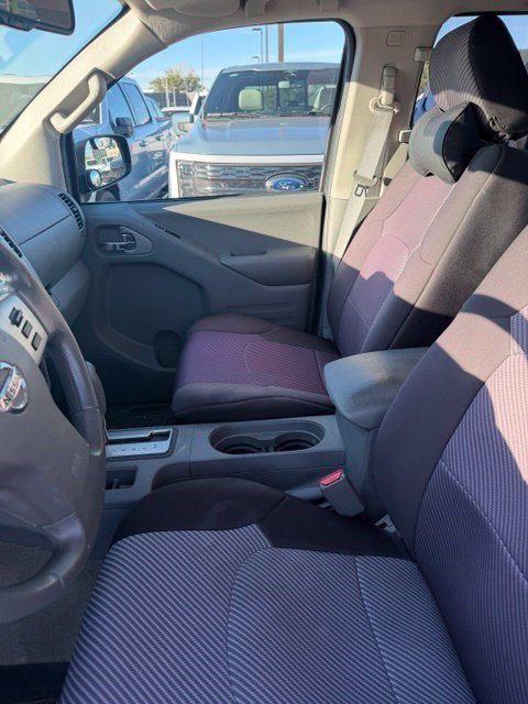 Used 2017 Magnetic Black Nissan SV V6 image 11