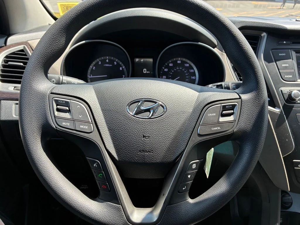 Used 2017 Silver Hyundai 2.4 Base image 30