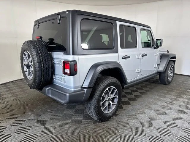 Used 2024 Silver Jeep Sport S image 3