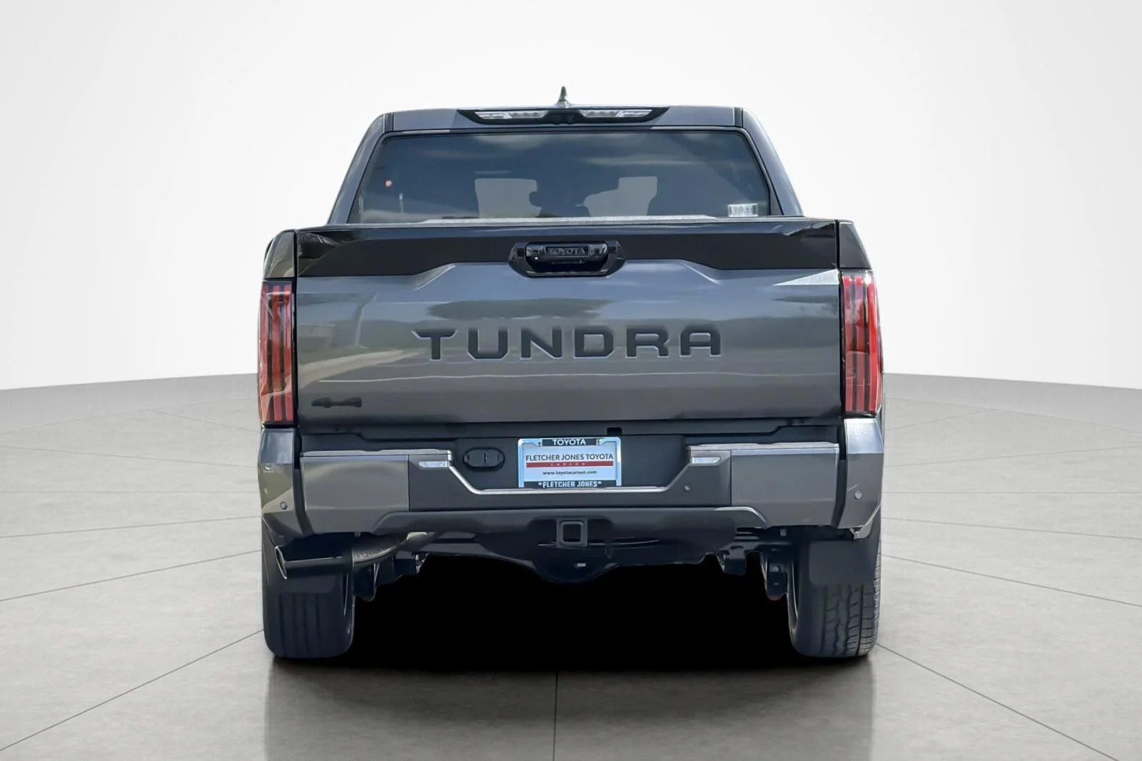 New 2026 Magnetic Gray Metallic Toyota  Platinum image 4