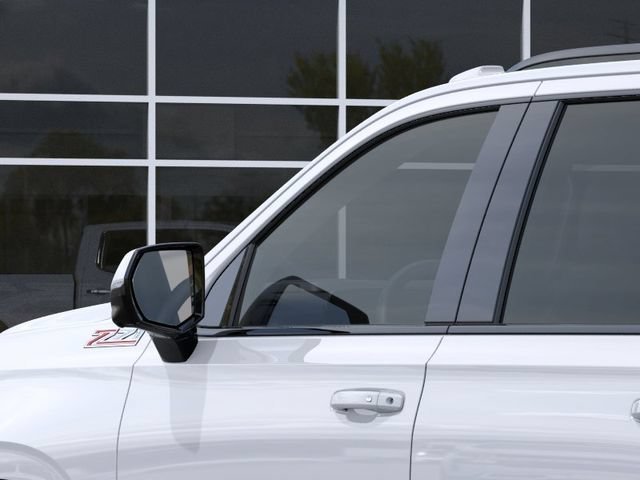 2026 Chevrolet Suburban Z71 - Photo 12
