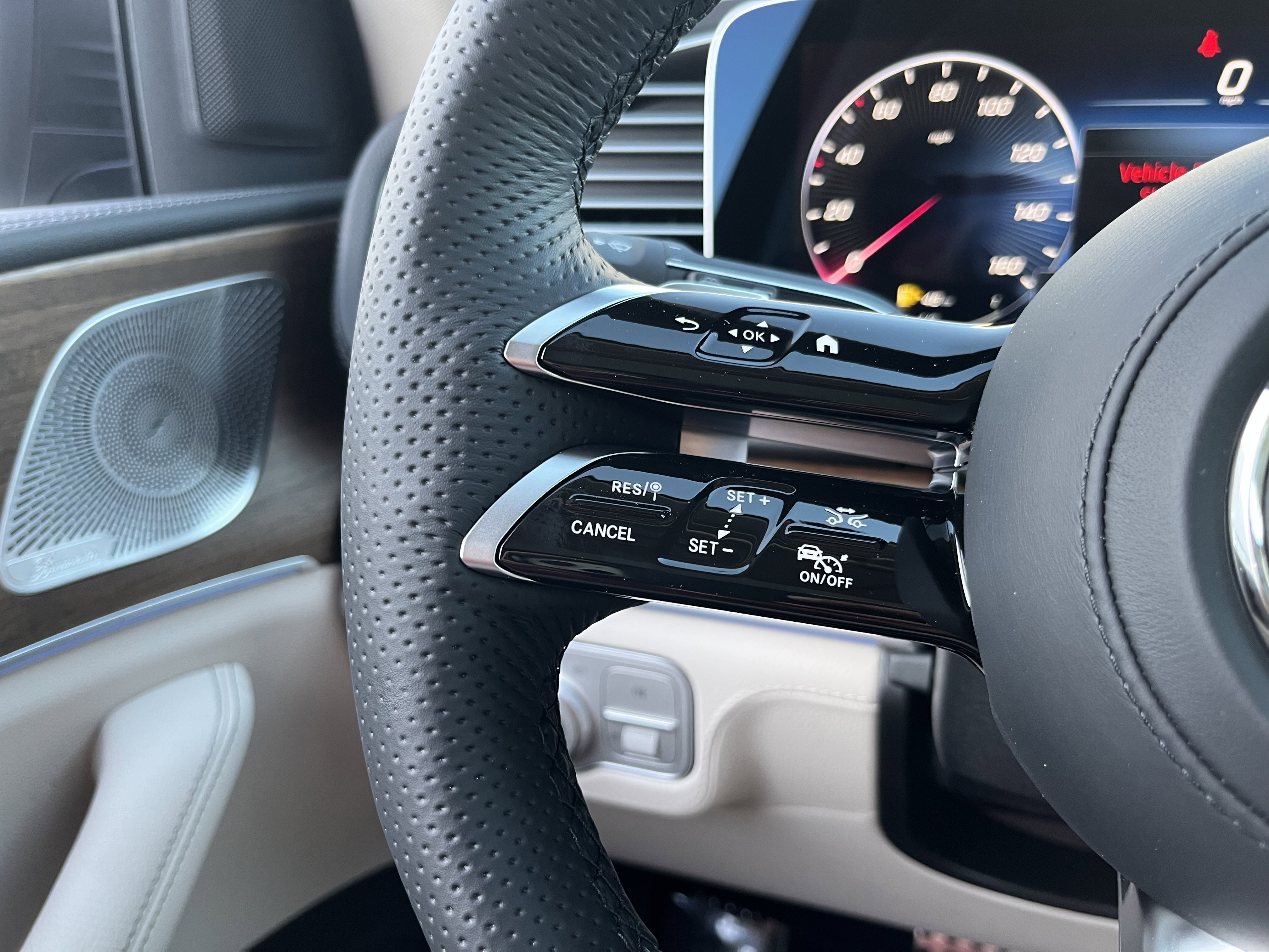 New 2026 Polar White Mercedes-Benz GLS 450 image 26