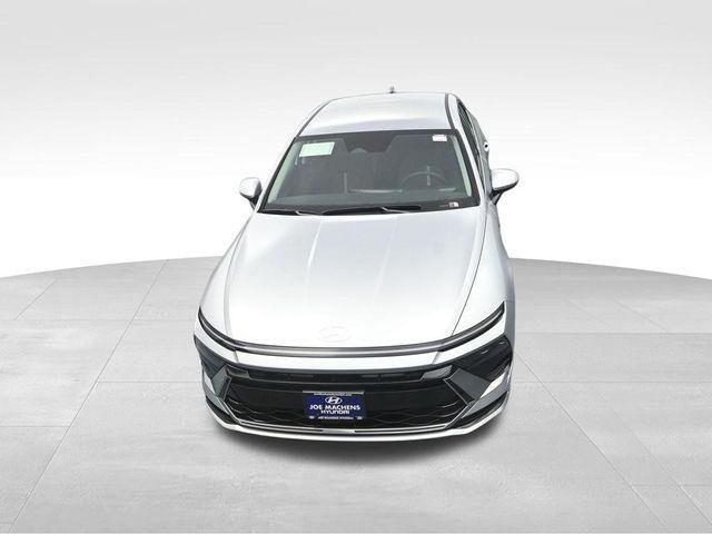 New 2026 Silver Hyundai SEL Sport image 23