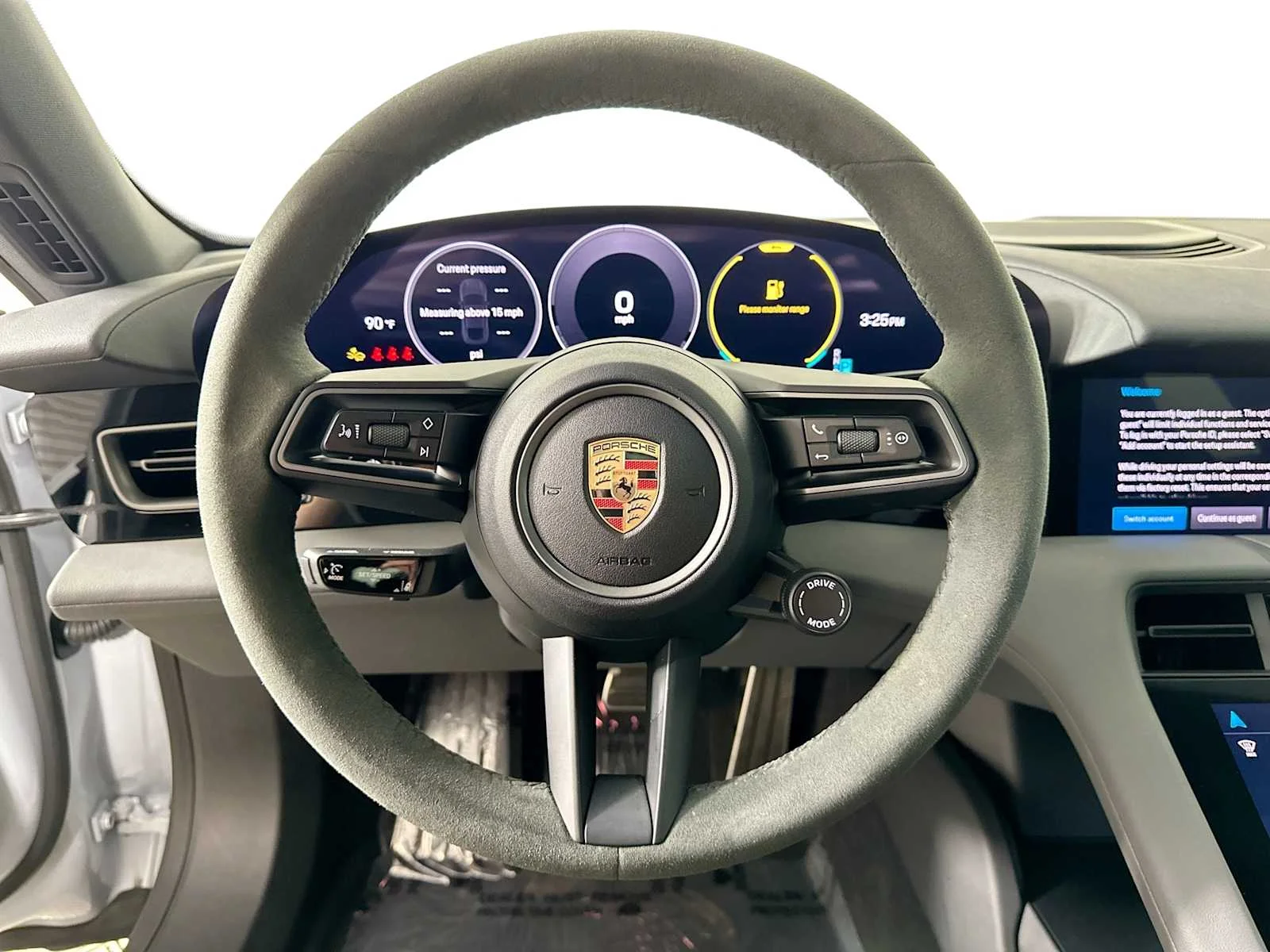 2025 Porsche Taycan Base - Photo 14