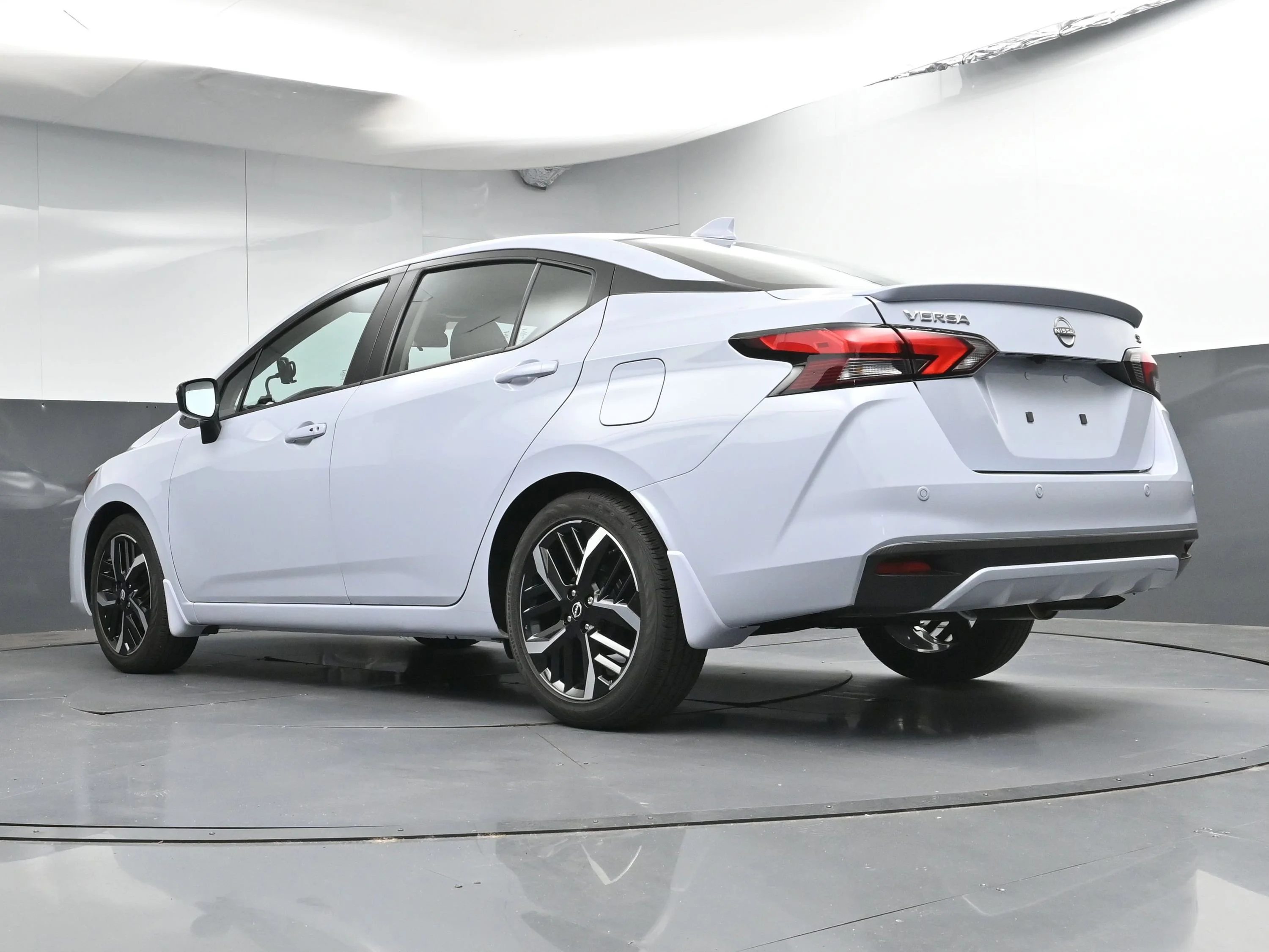 Certified Used 2025 Gray Sky Pearl Nissan SR image 26