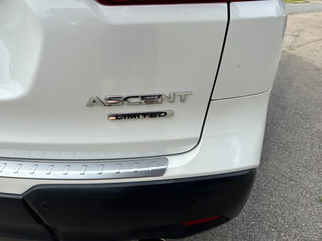 Used 2021  Subaru Limited image 36