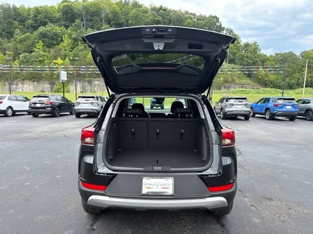 New 2026 Mosaic Black Metallic Chevrolet LT image 20